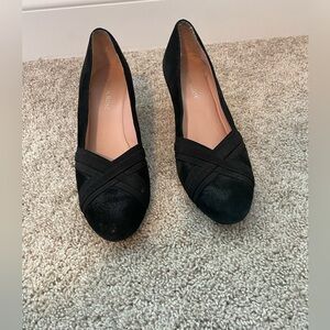 Taryn Rose Wedge Shoes - Size 9